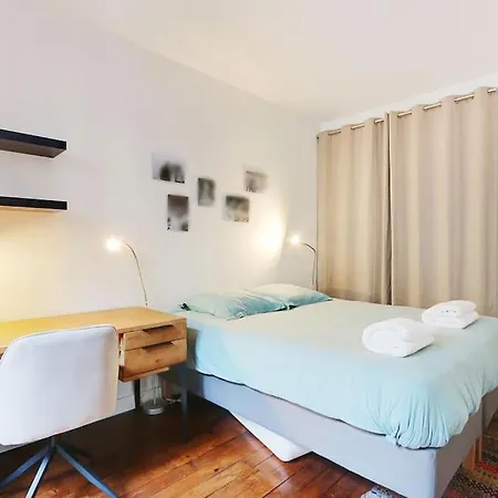 Апартаменты Exceptional Location Charme Parisien *