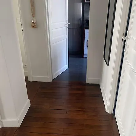 Exceptional Location Charme Parisien Appartement