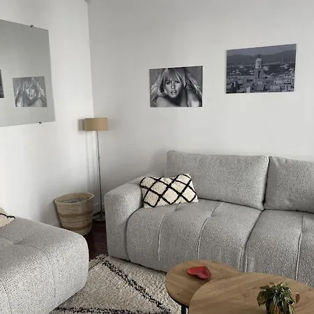Exceptional Location Charme Parisien Appartement